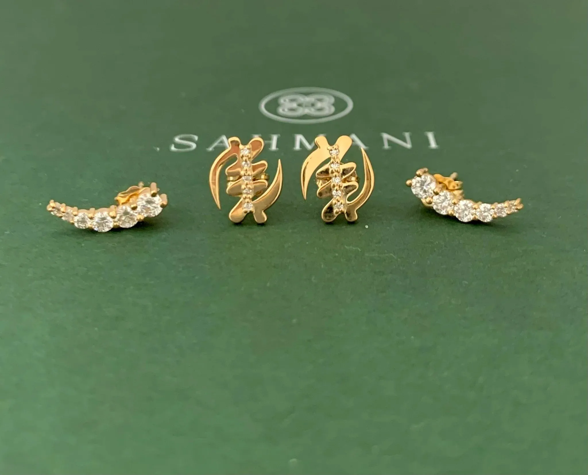 18k Gold Spine Diamond Earrings