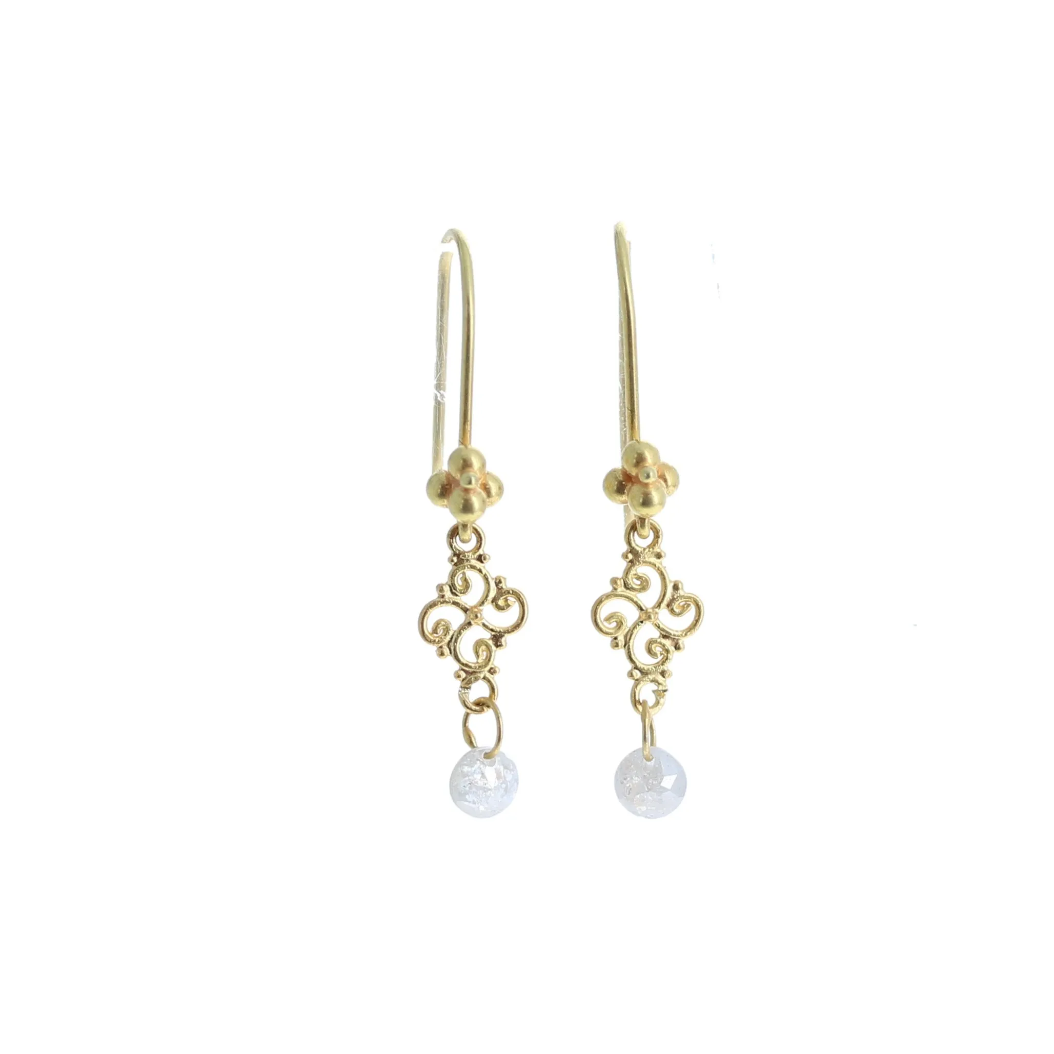 Gold White Diamond Earrings Faceted 18K Round Shape