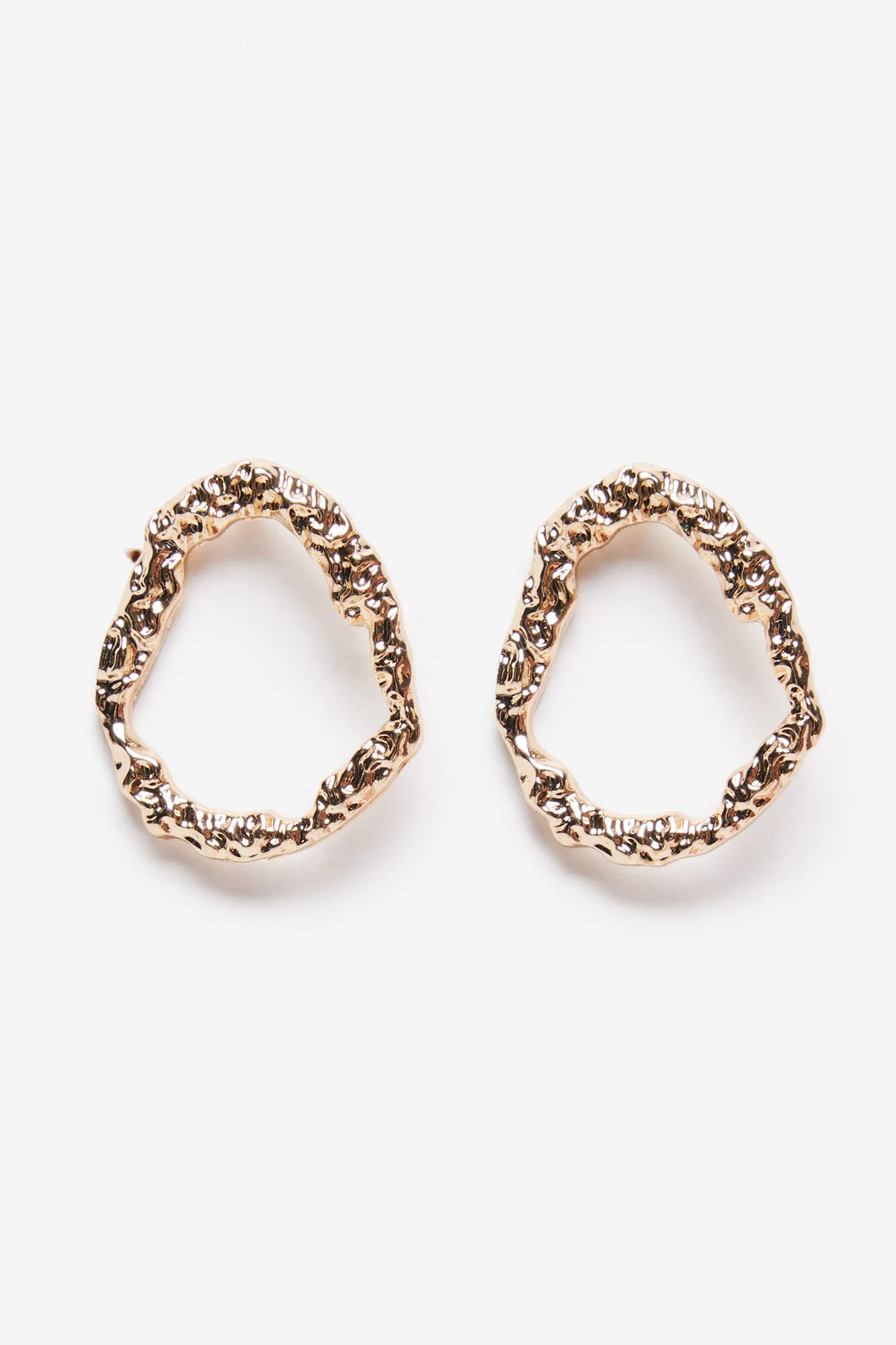 Hammered front hoop earrings