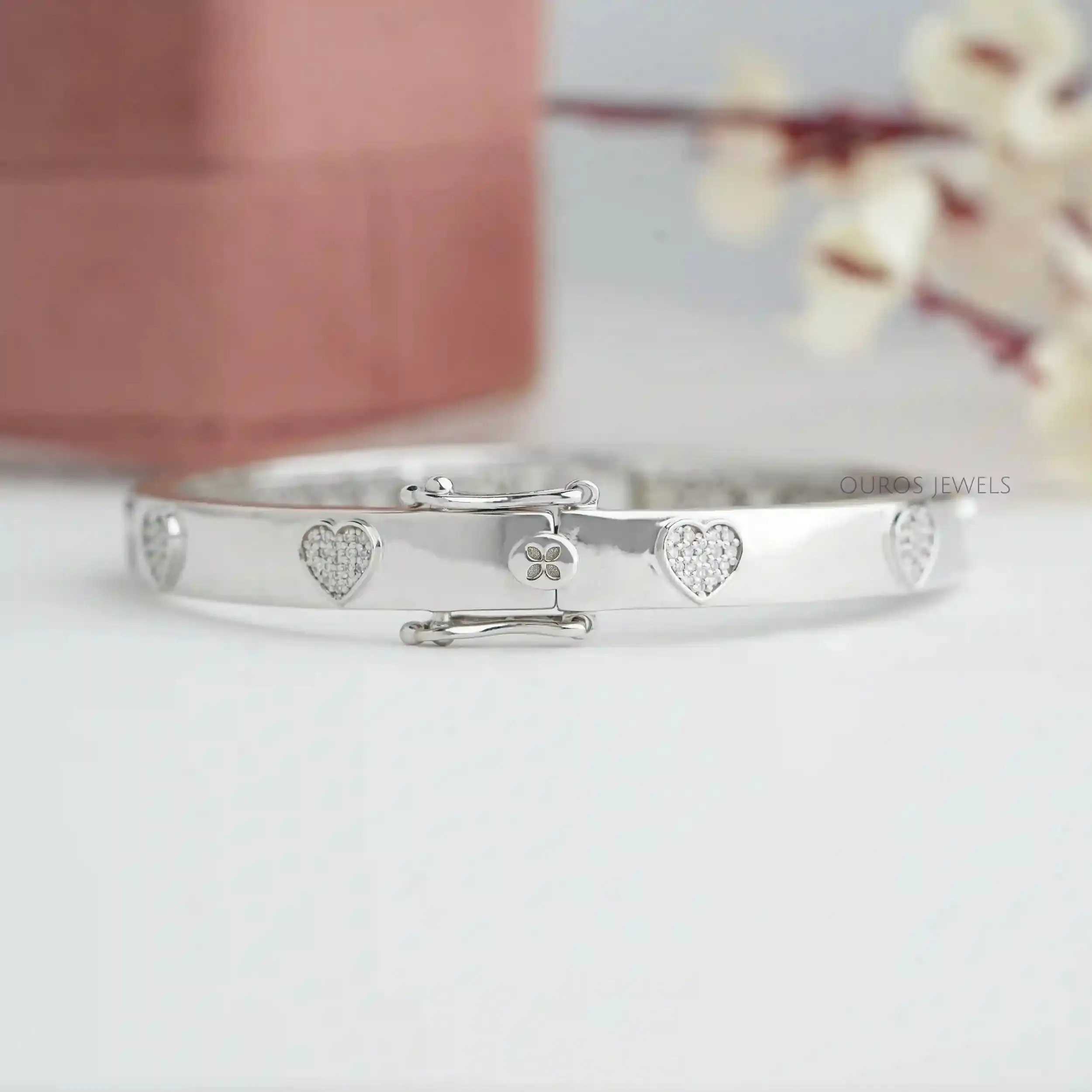 Heart Shape Round Cut Lab Grown  Diamond  Bangle