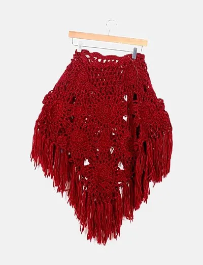 NoName Poncho rojo detalle flecos