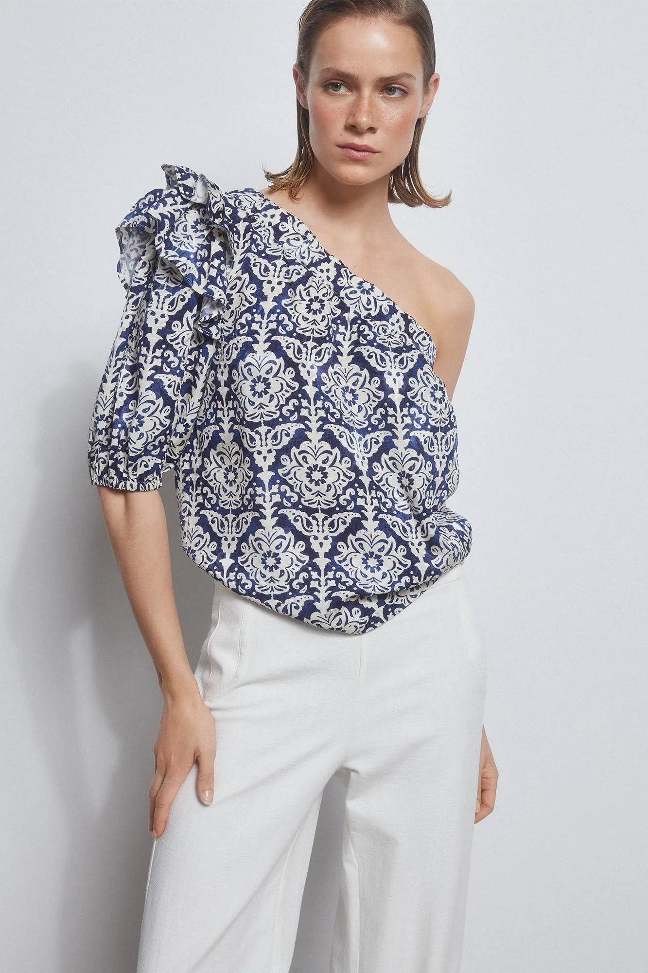 Printed asymmetric top