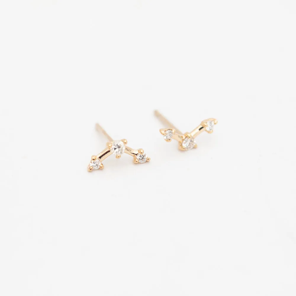 Three-Step Point White Diamond Earrings