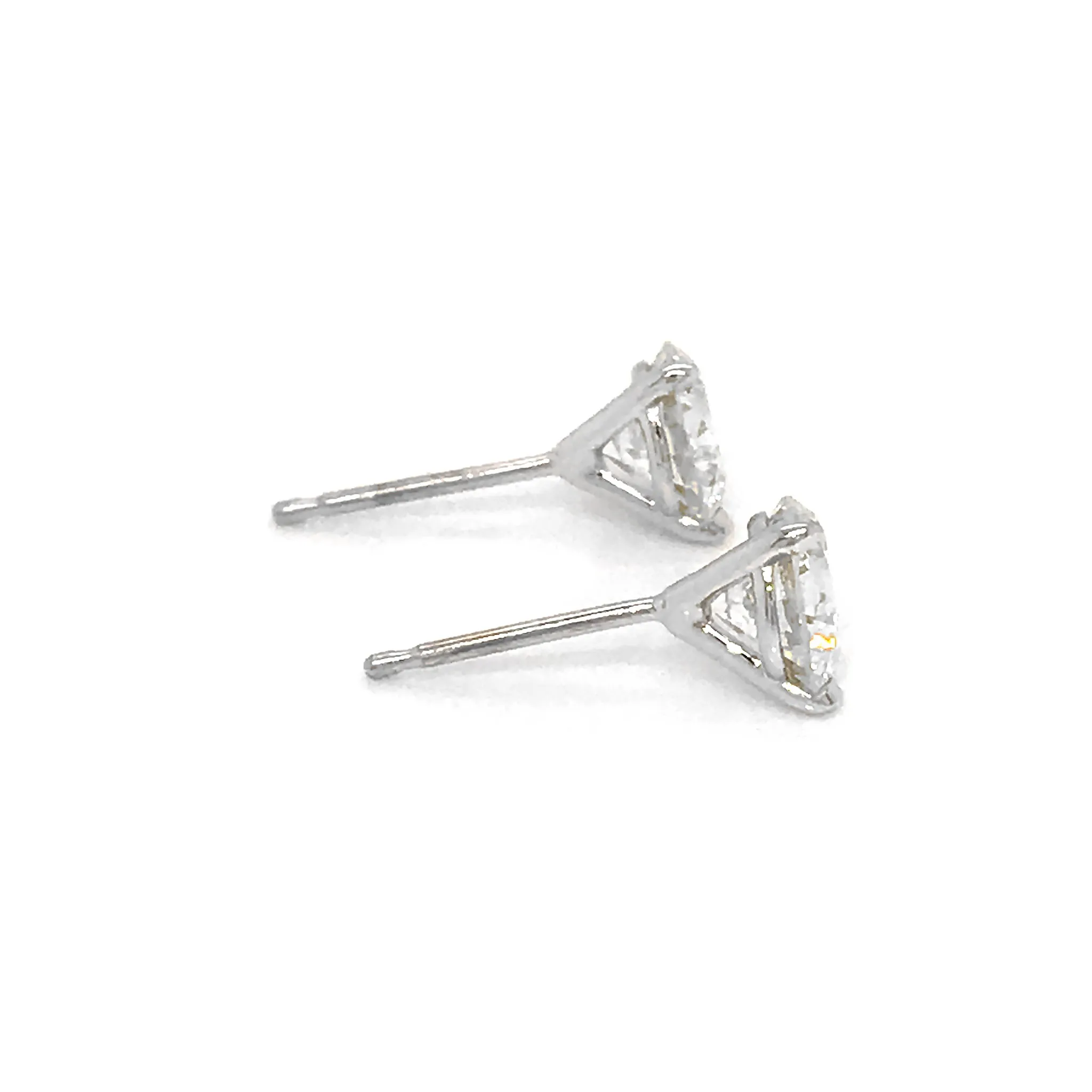 Timeless Classic 1 Carat Diamond Studs Earrings