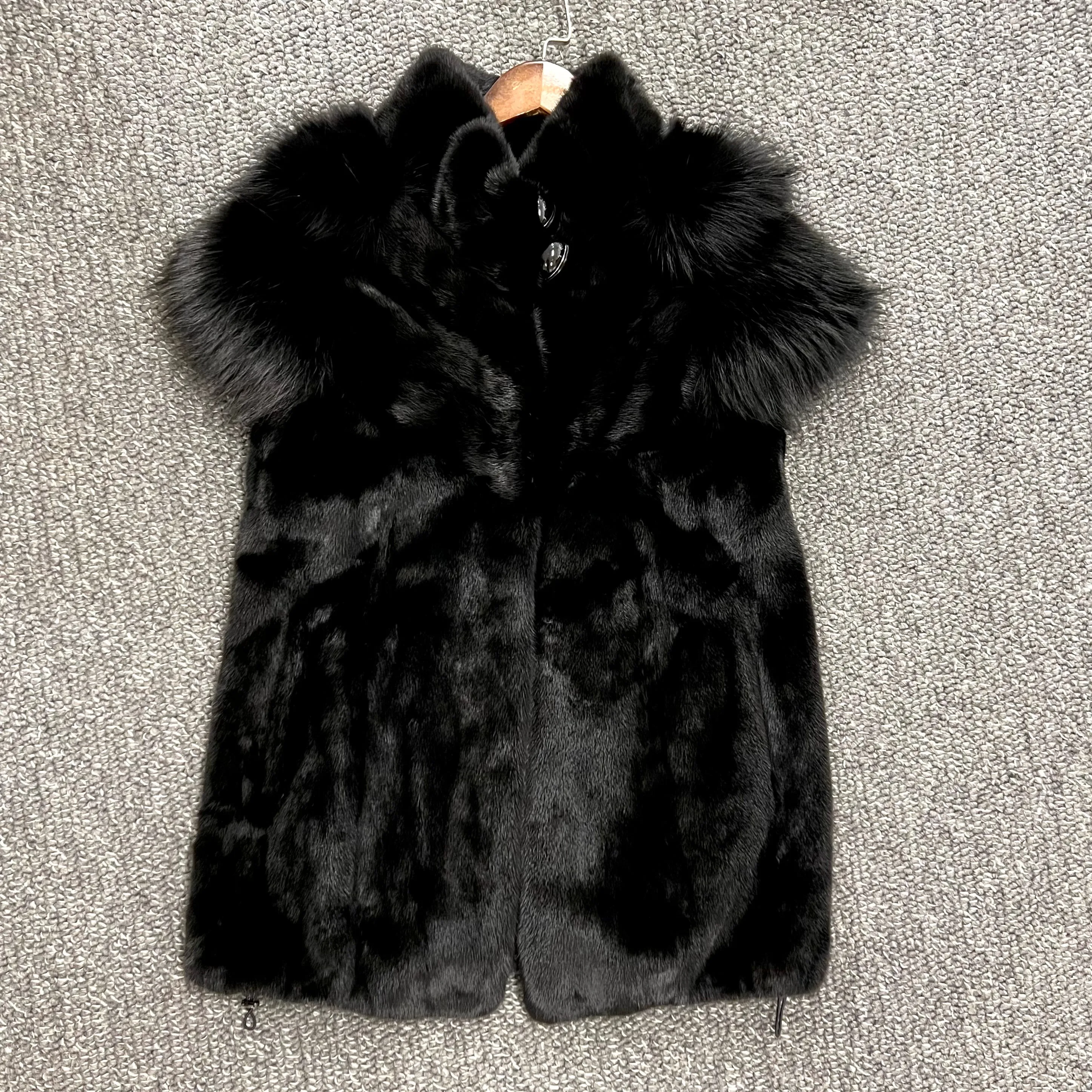 VTO black mink vest